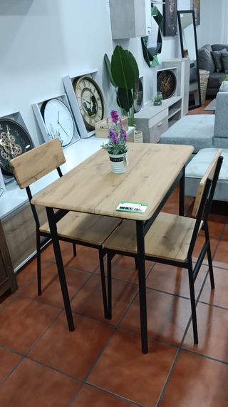 Mesa y 2 Sillas Madera y Metal