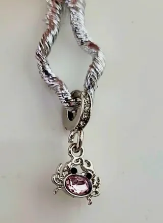 Charm Cangrejo Rosa y Plateado