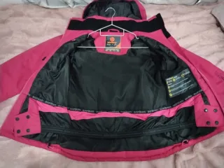Anorak de esquí rosa
