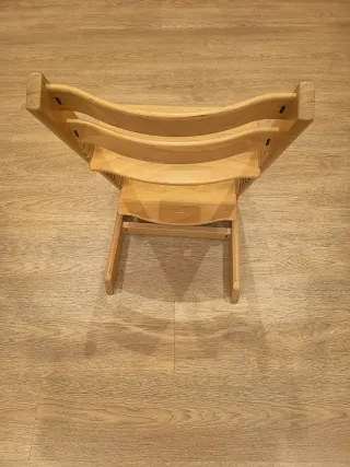 Trona Stokke para bebé