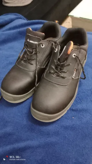 Calzado de seguridad talla 42
