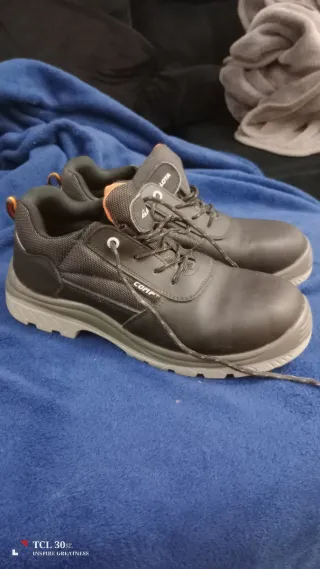 Calzado de seguridad talla 42