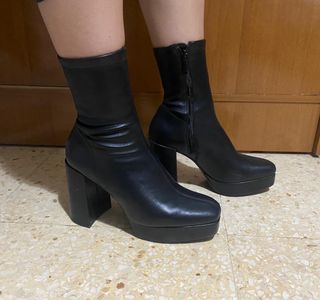 Botines de tacón negros