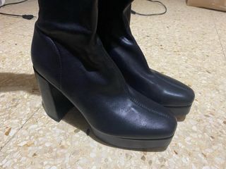 Botines de tacón negros