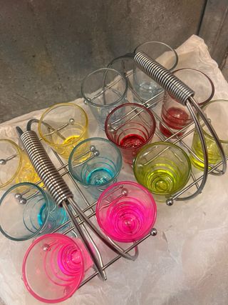 Juego 6 vasos chupito colores con soporte