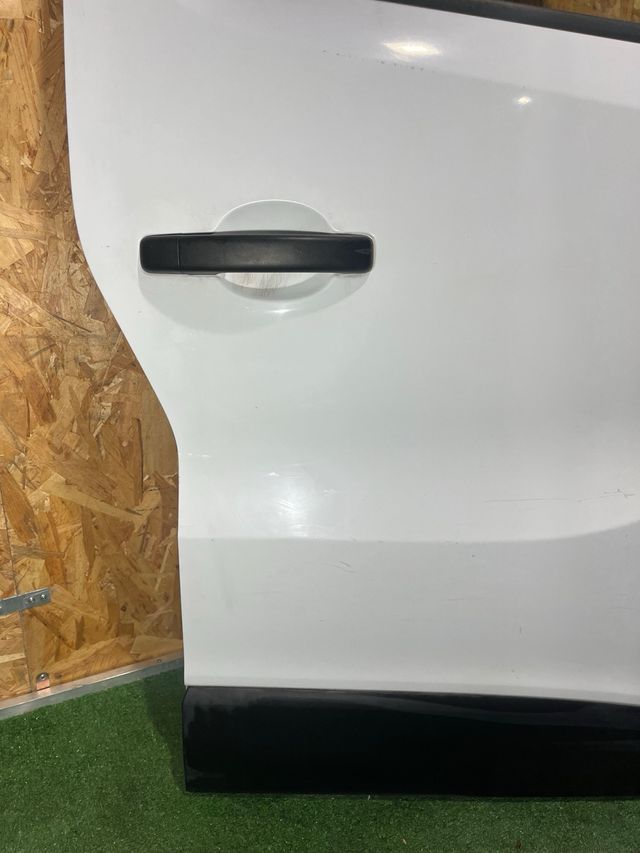 Puerta Delantera Derecha Traffic Vivaro Ducato