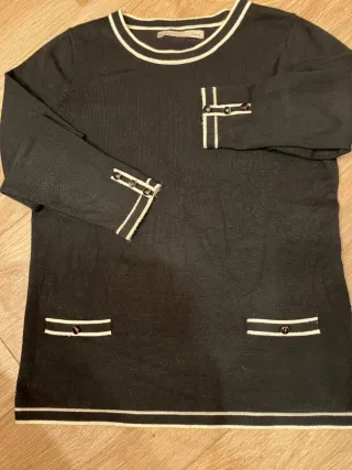 Camiseta manga larga con detalles