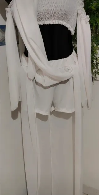 Completo Top  + Gonna Velata con pantaloncini