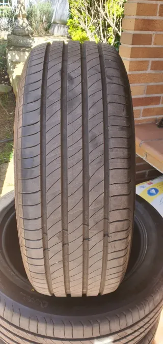 Juego de Neumáticos