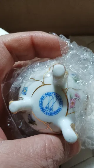 Bomboniera in porcellana decorata