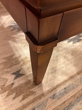 Mesa de centro de madera y cristal