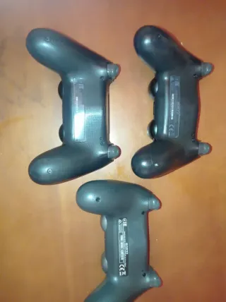 Mandos PS4 (PlayStation 4) 2 Negro y 1 Gris