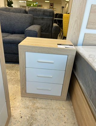 Dormitorio completo madera y blanco