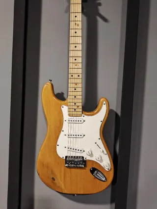 Guitarra Eléctrica Color Madera