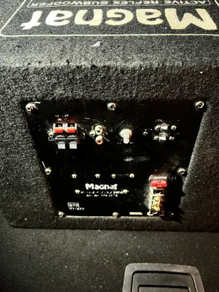 Subwoofer Magnat Activo Reflex 200 A