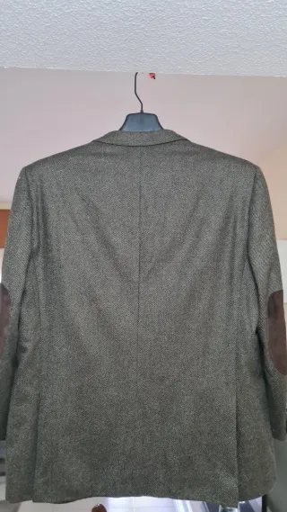 Chaqueta traje hombre marca burrebery London .