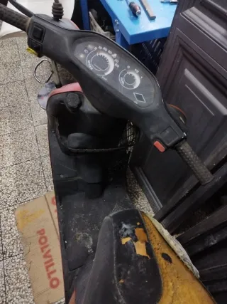 Piaggio Typhoon 50 Scooter