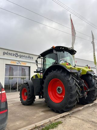 Tractor CLAAS ARION 630 HEXASHIFT
