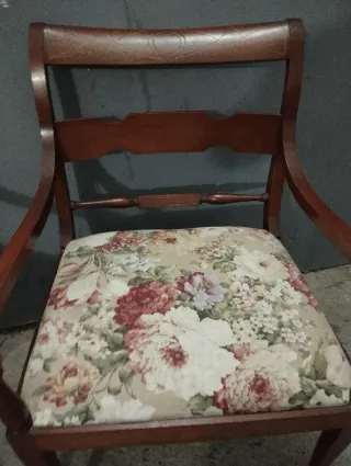 Pareja de butacas de caoba