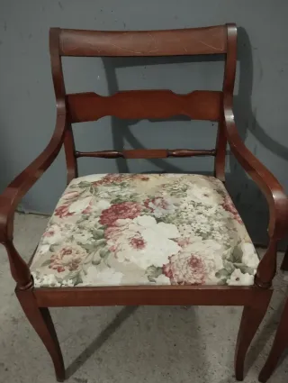 Pareja de butacas de caoba