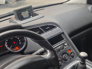 Peugeot 5008 Allure 1.6 BlueHDi 88KW (120CV)