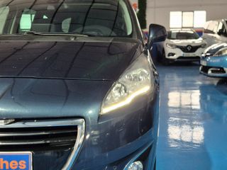 Peugeot 5008 Allure 1.6 BlueHDi 88KW (120CV)
