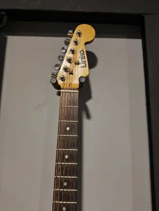 Guitarra Eléctrica Blanca