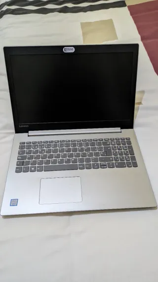 Portátil - Lenovo Ideapad 330-15IKB