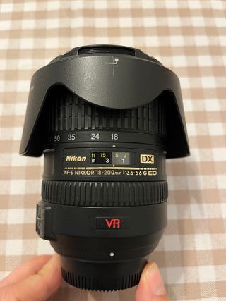 Objetivo Nikon AF-S NIKKOR 18-200mm
