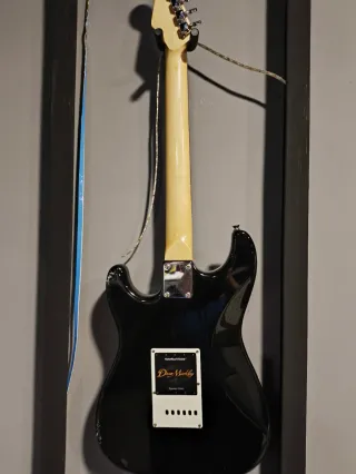 Guitarra Eléctrica Negra