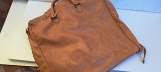 Porta abiti Corallium Mader in pelle