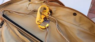 Porta abiti Corallium Mader in pelle