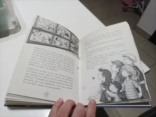 Kika Superbruja y el libro de hechizos (Kika Su...