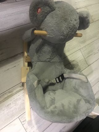 Koala de peluche para balancearse
