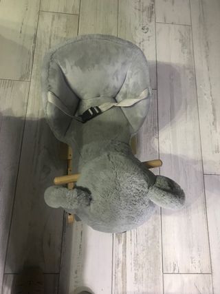 Koala de peluche para balancearse