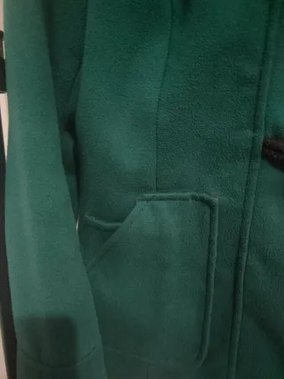 Abrigo verde mujer con capucha de pelo