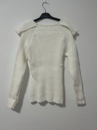 Suéter blanco talla S con cuello Peter Pan