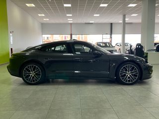 Porsche Taycan RWD 476CV con overboost EL TOP!!!!!