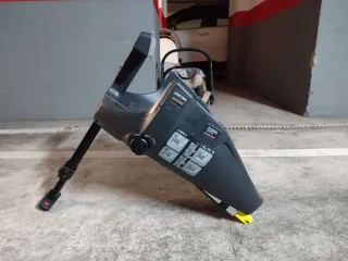 Seggiolino auto JANE per neonati + base isofix