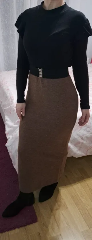 Falda larga de punto marrón