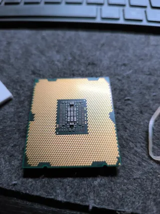 Procesador Intel Xeon E5-2689 V2 2.6 GHz