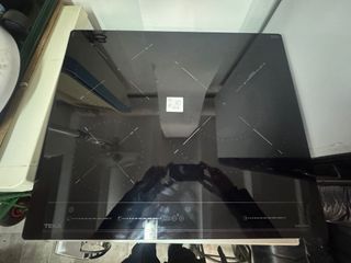 Placa de inducción Teka – 3 zonas (2 funcionando)