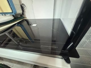 Placa de inducción Teka – 3 zonas (2 funcionando)