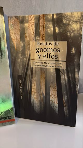 4 libros de relatos de terror. Como nuevos.