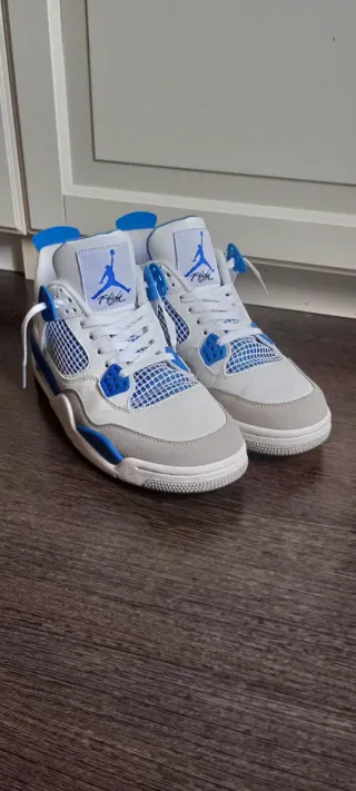Jordan 4 Retro Azul Blanco