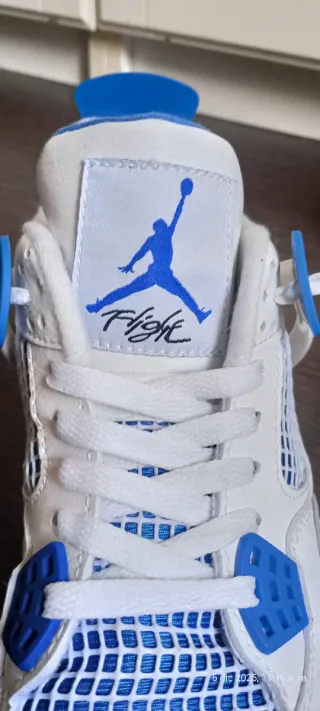 Jordan 4 Retro Azul Blanco