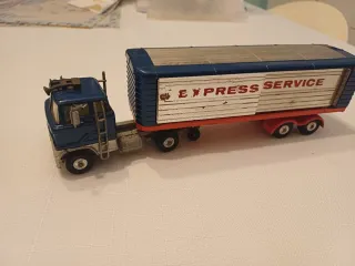 Modello Corgi Major 1137 Camion Express Service