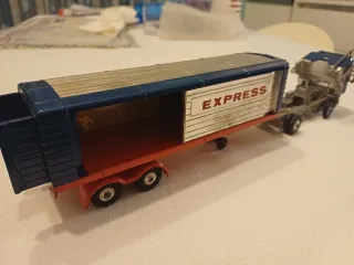 Modello Corgi Major 1137 Camion Express Service