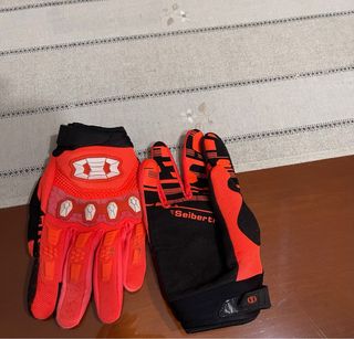 Equipación Thor + guantes