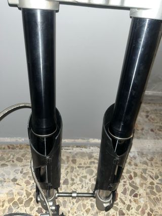 Horquillas R16V Negras sherco en muy buen estado.